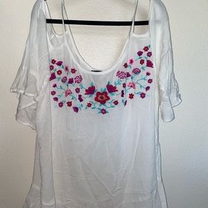 Torrid cold shoulder blouse with knitted floral embellishment